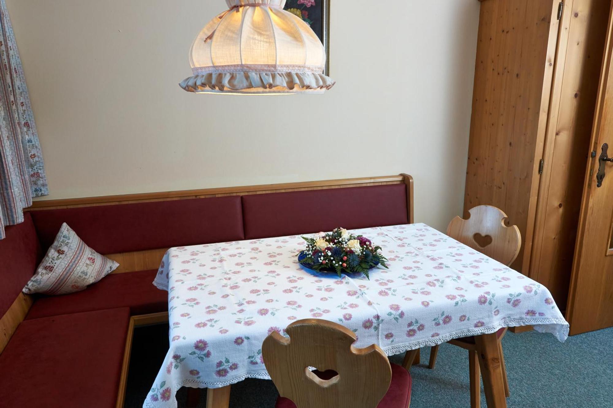 Apart&Pension Wassermann Tannheim Bagian luar foto
